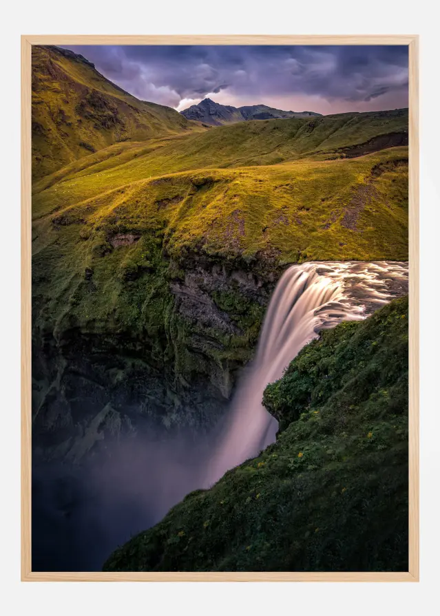 Waterfall On The Hill Juliste