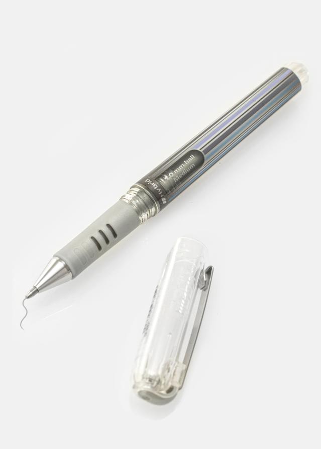 Pentel K230-ZO - Metallic Hopeanvärinen Albumitussi - 1 mm