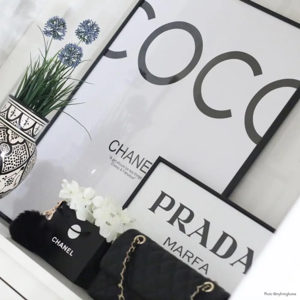 Prada Black Juliste